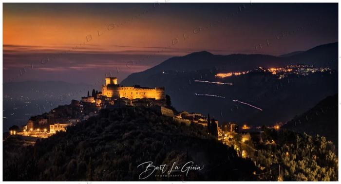 SERMONETA by Night